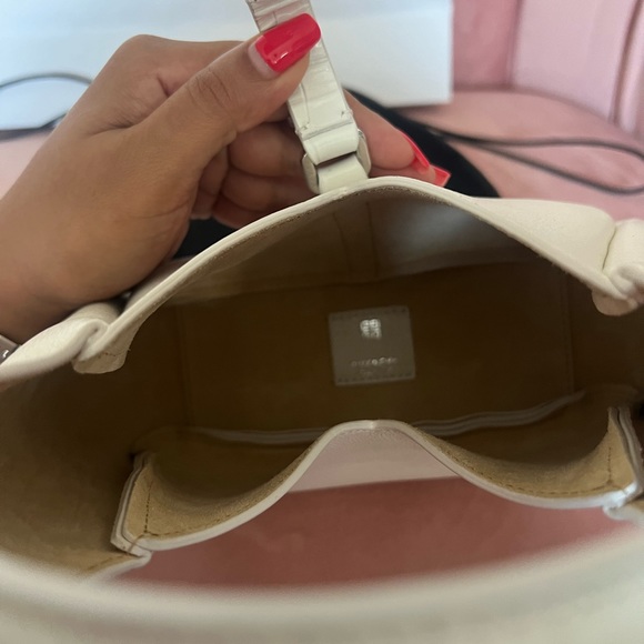 Givenchy mini G-hobo in grained leather ivory silver hardware - Picture 2 of 6